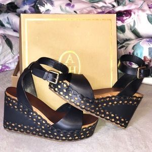 Wooden Wedge Sandals